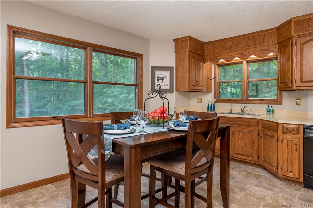 15324 Thomas Road Charlotte, NC 28278 - Photo 5 of 23