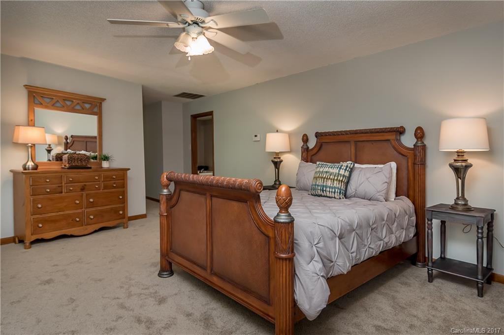 15324 Thomas Road Charlotte, NC 28278 - Photo 9 of 23