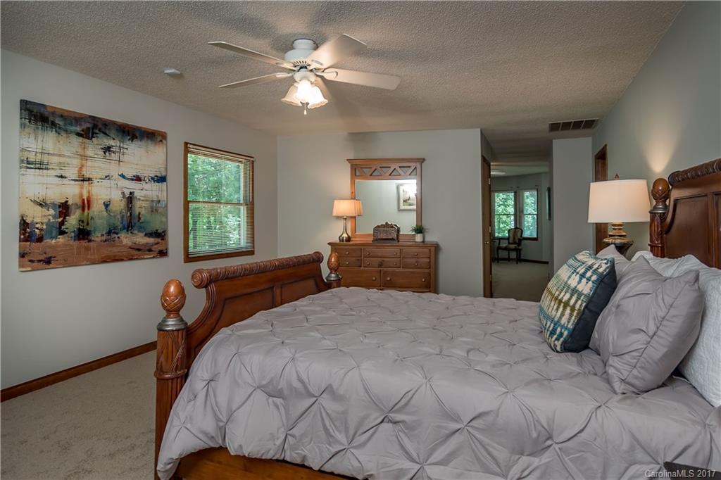 15324 Thomas Road Charlotte, NC 28278 - Photo 10 of 23