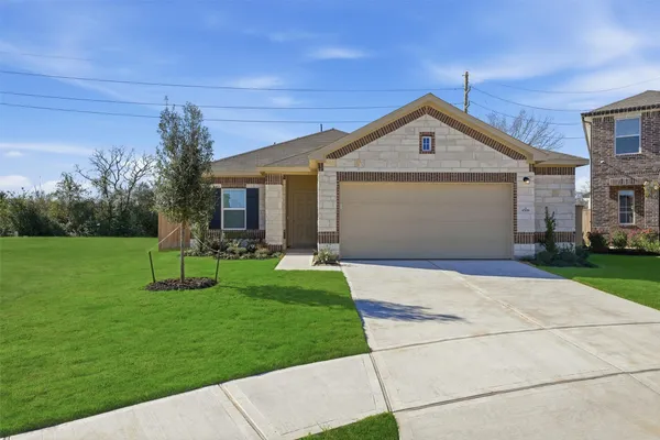 $2,100 | 4506 Blue Mountain Laurel Street, Pinehurst, TX 77362