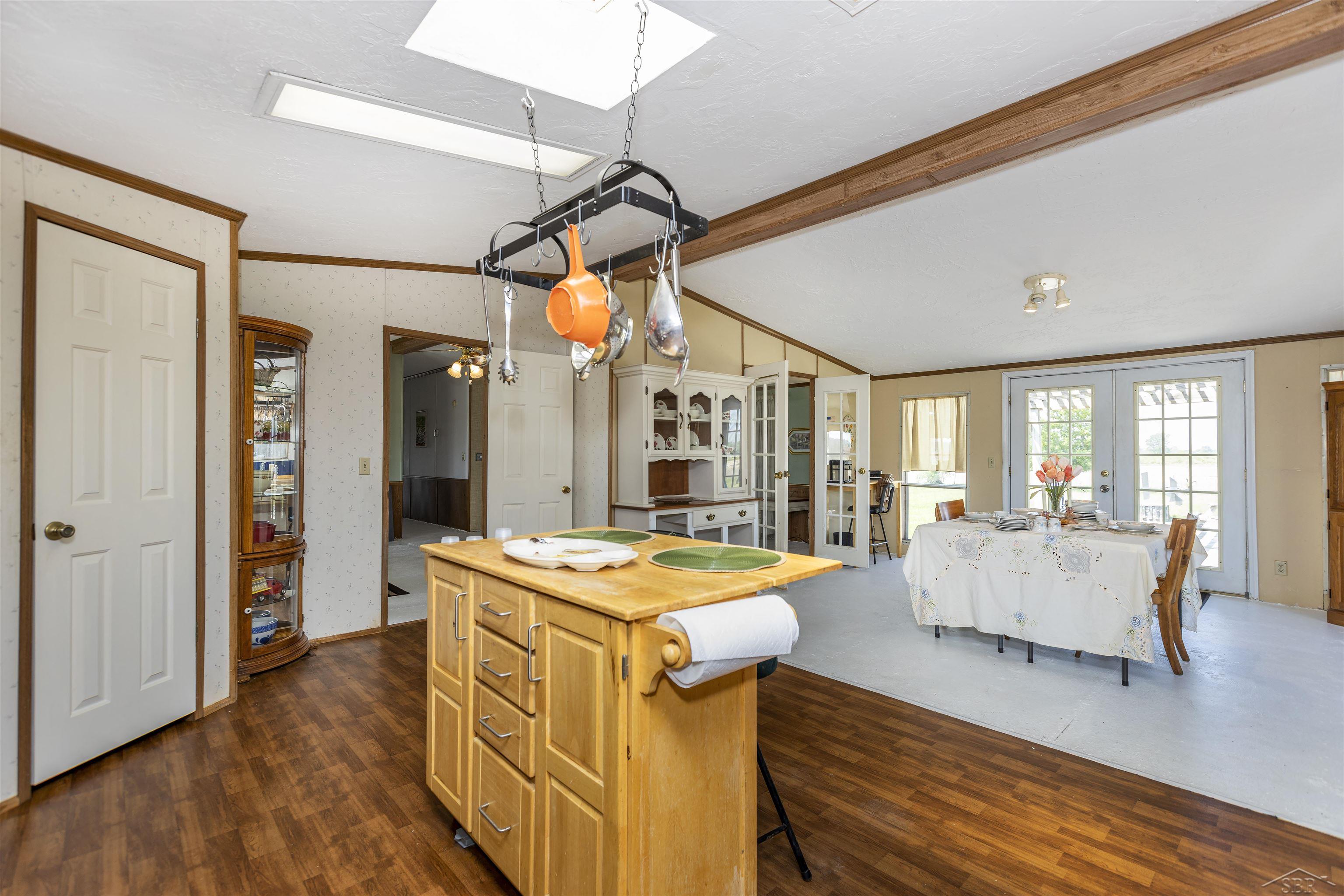 910 South Garfield Road Linwood, MI 48634 - Photo 9 of 54