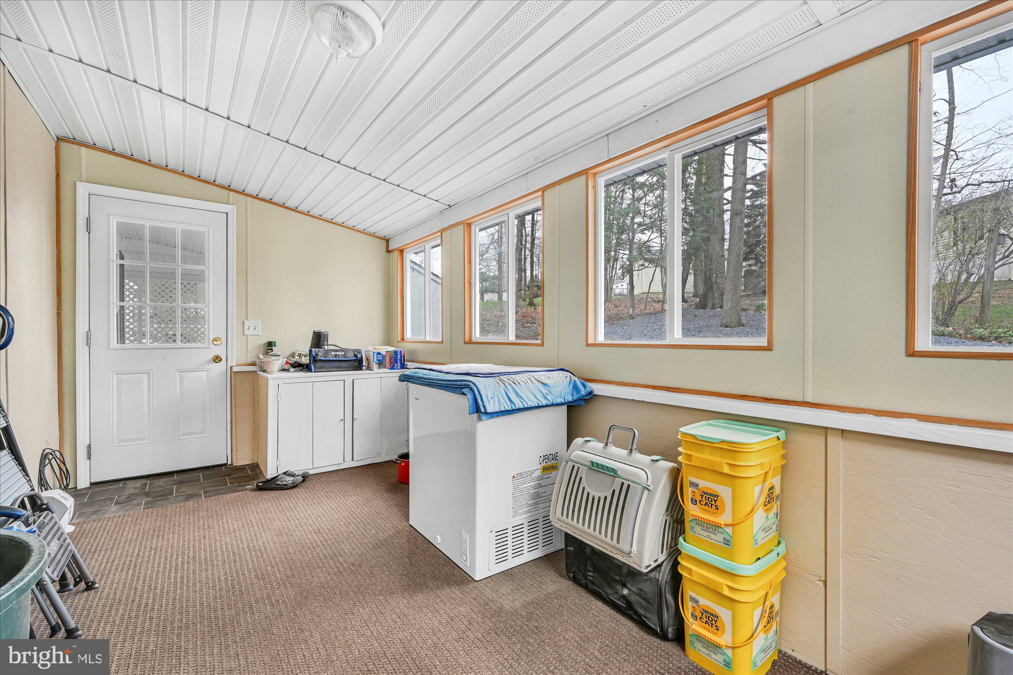 9 Ash Drive Manheim, PA 17545 - Photo 14 of 28 3 Seasons Room