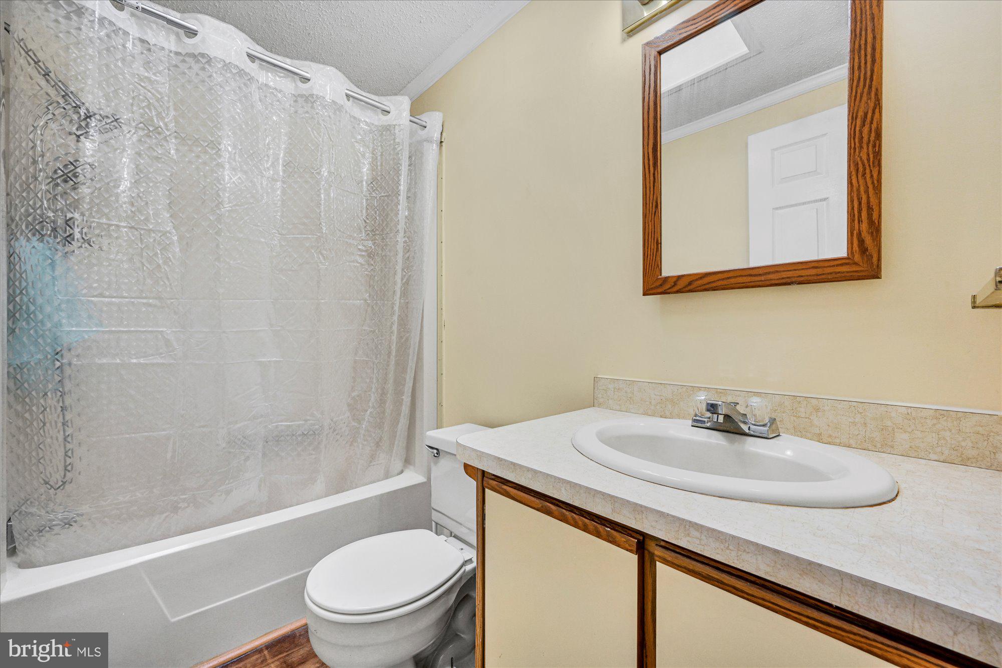 9 Ash Drive Manheim, PA 17545 - Photo 23 of 28 Bathroom 2
