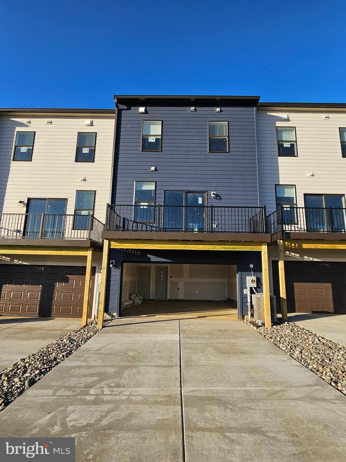 406 Carroll Parkway Frederick, MD 21701 - Photo 2 of 39