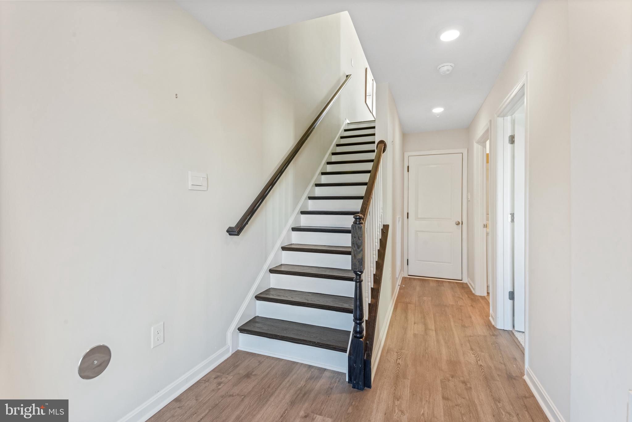 406 Carroll Parkway Frederick, MD 21701 - Photo 9 of 39