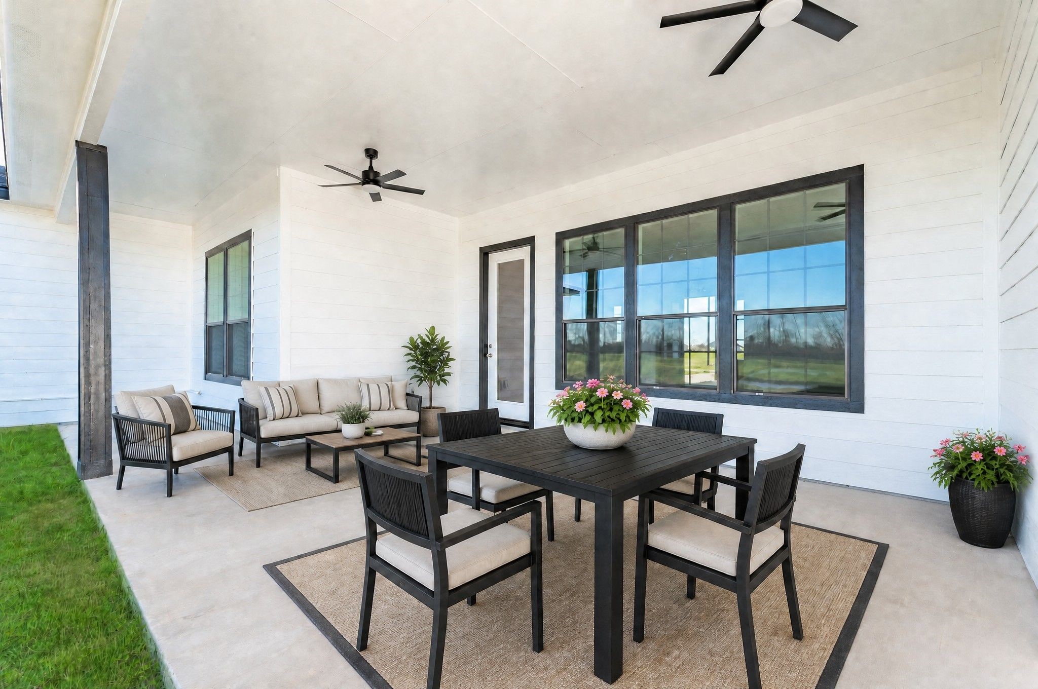 519 Chuckwagon Trail Angleton, TX 77515 - Photo 29 of 34 a living room with furniture and a window