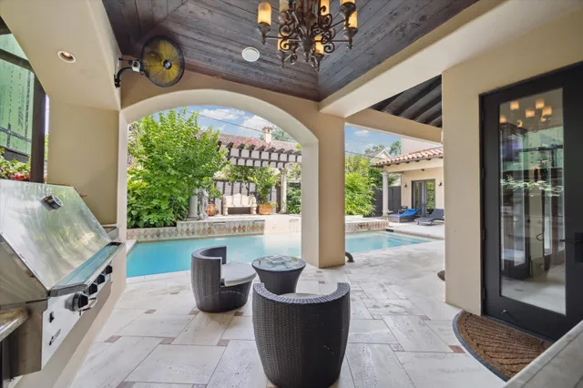 $3,949,999 | 322 Crest Wood Drive, Houston, TX 77007