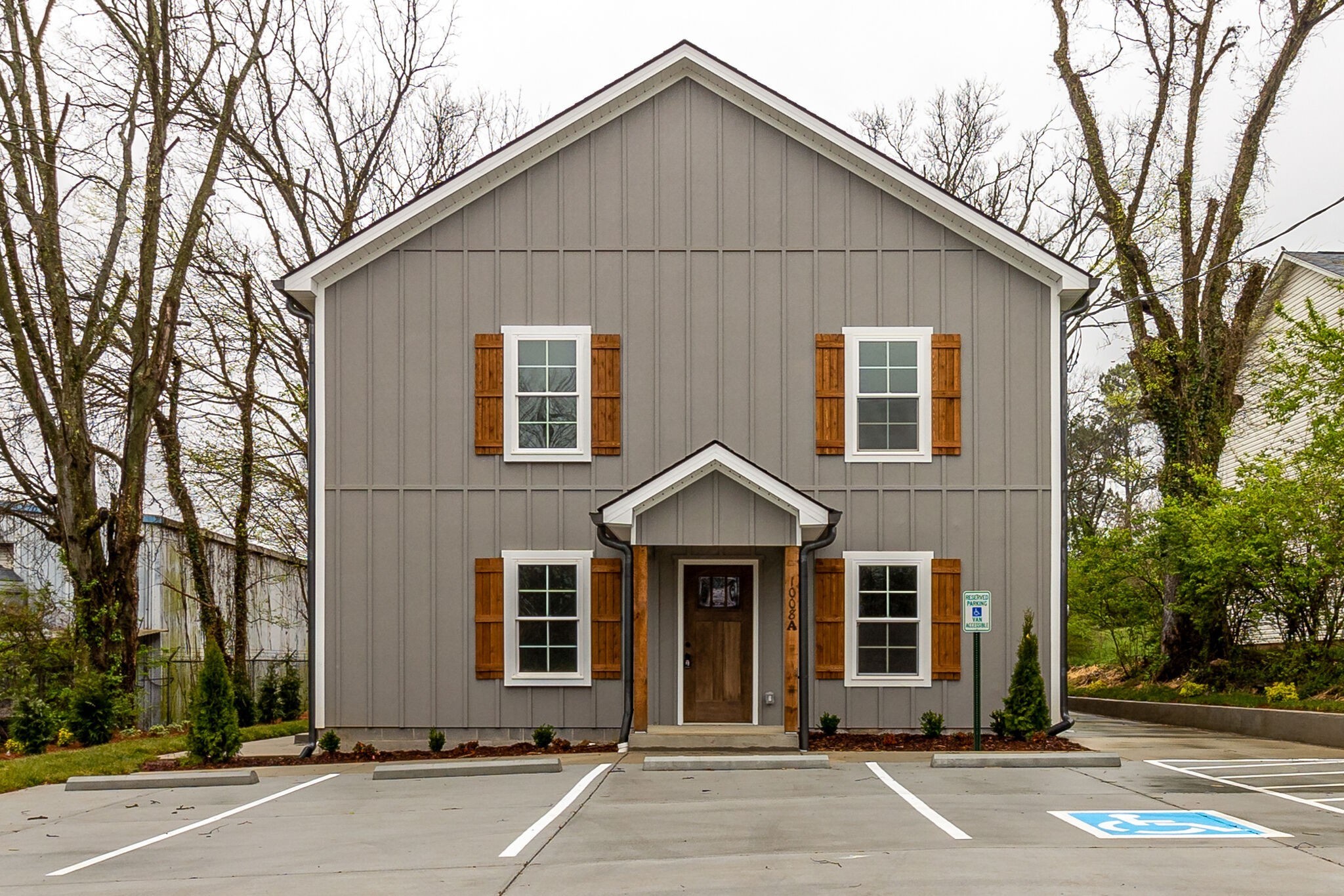 1008 Beckett Street, Unit A Columbia, TN 38401 - Photo 2 of 29 a view of a house with a yard