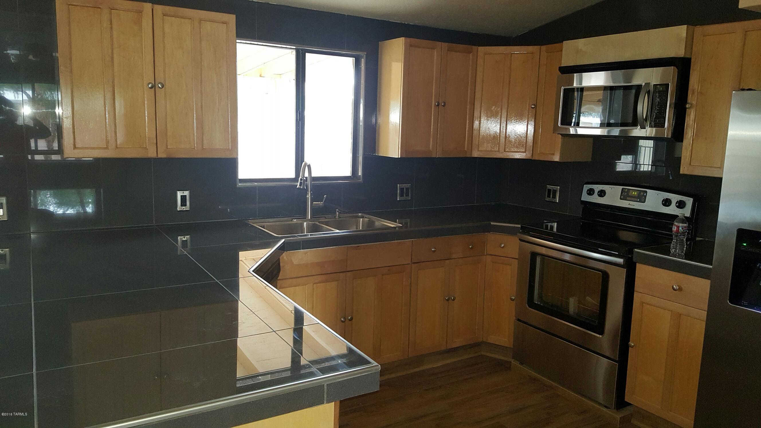7579 North Rasmussen Avenue Tucson, AZ 85741 - Photo 5 of 21 Gallery Image 5