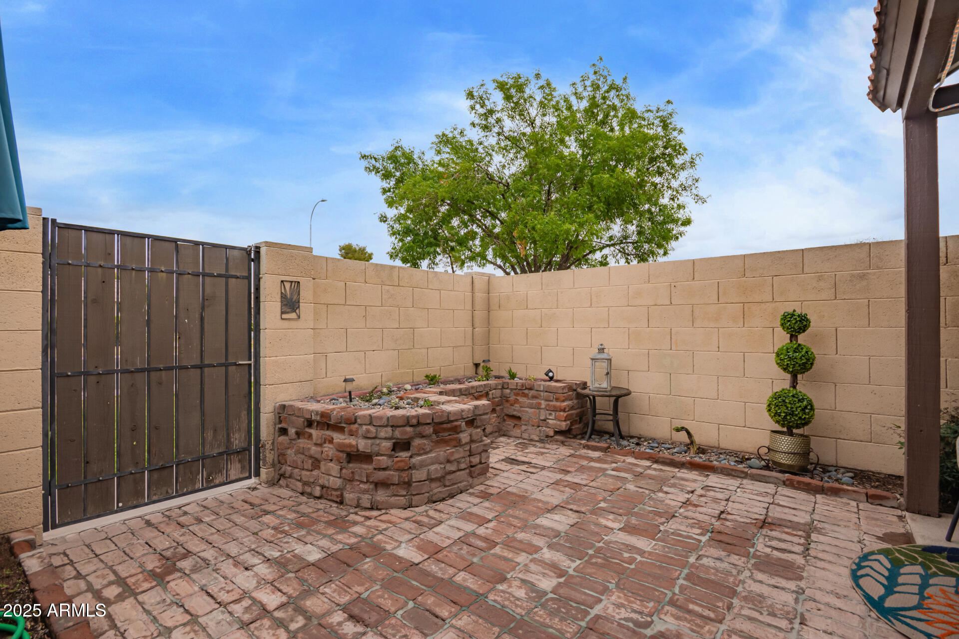 1010 East Redfield Road Tempe, AZ 85283 - Photo 4 of 24 08 - Redfield