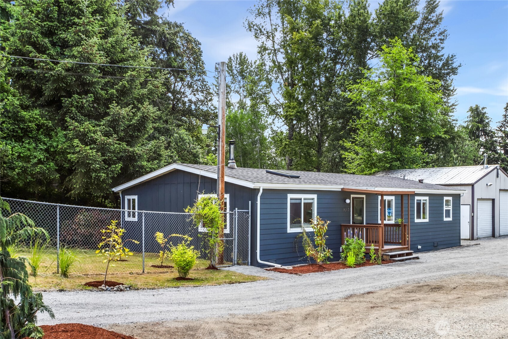 1017 Southwest 106th Street Seattle, WA 98146 - Photo 1 of 39 Gallery Image 1