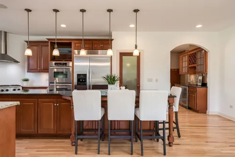 $1,175,000 | 4052 Teak Circle, Naperville, IL 60564