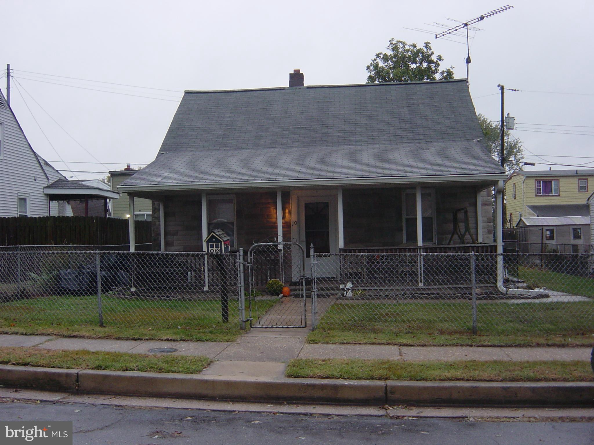 10 Ridgemoor Road Baltimore, MD 21221 - Photo 2 of 18