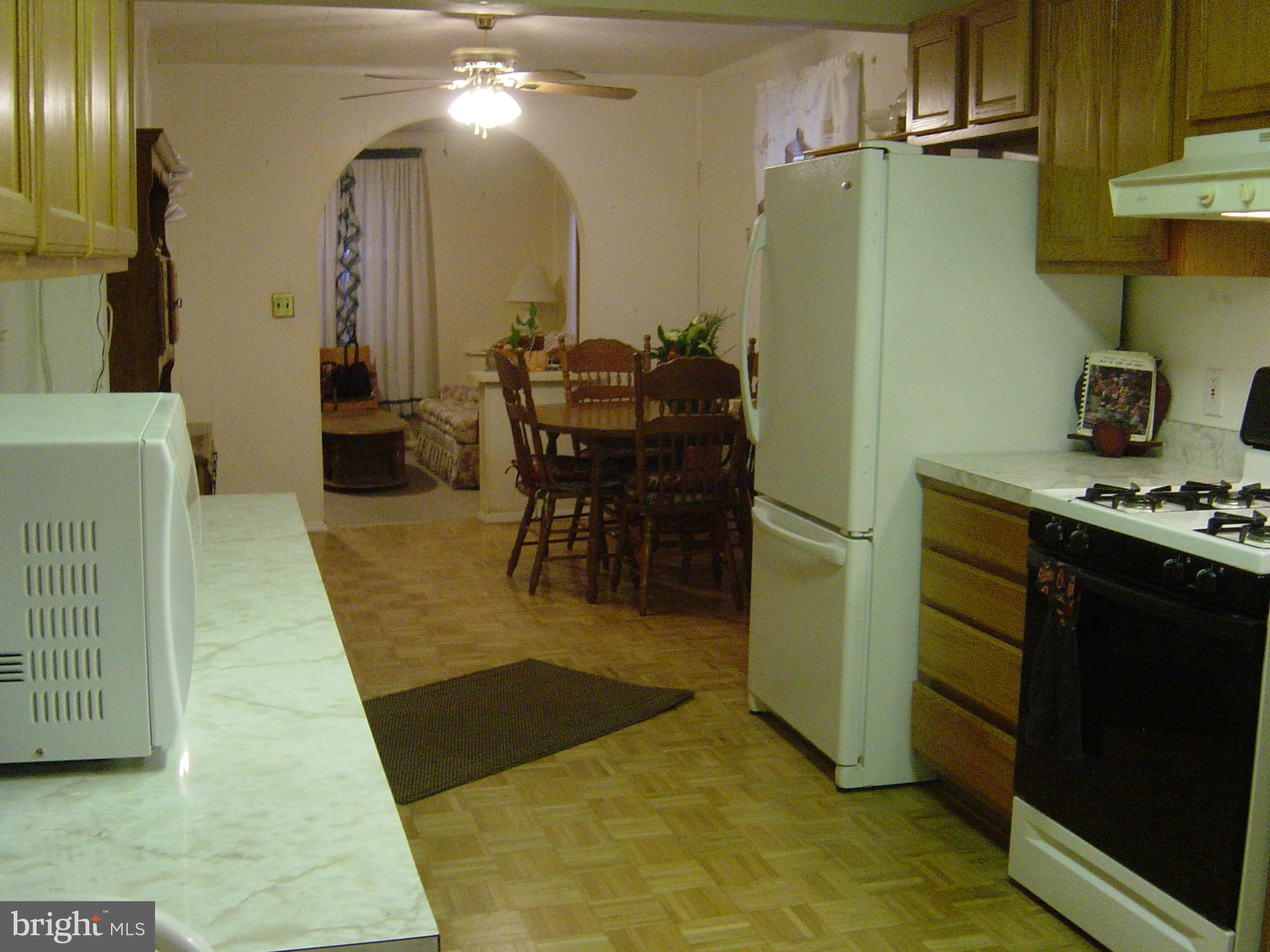 10 Ridgemoor Road Baltimore, MD 21221 - Photo 11 of 18