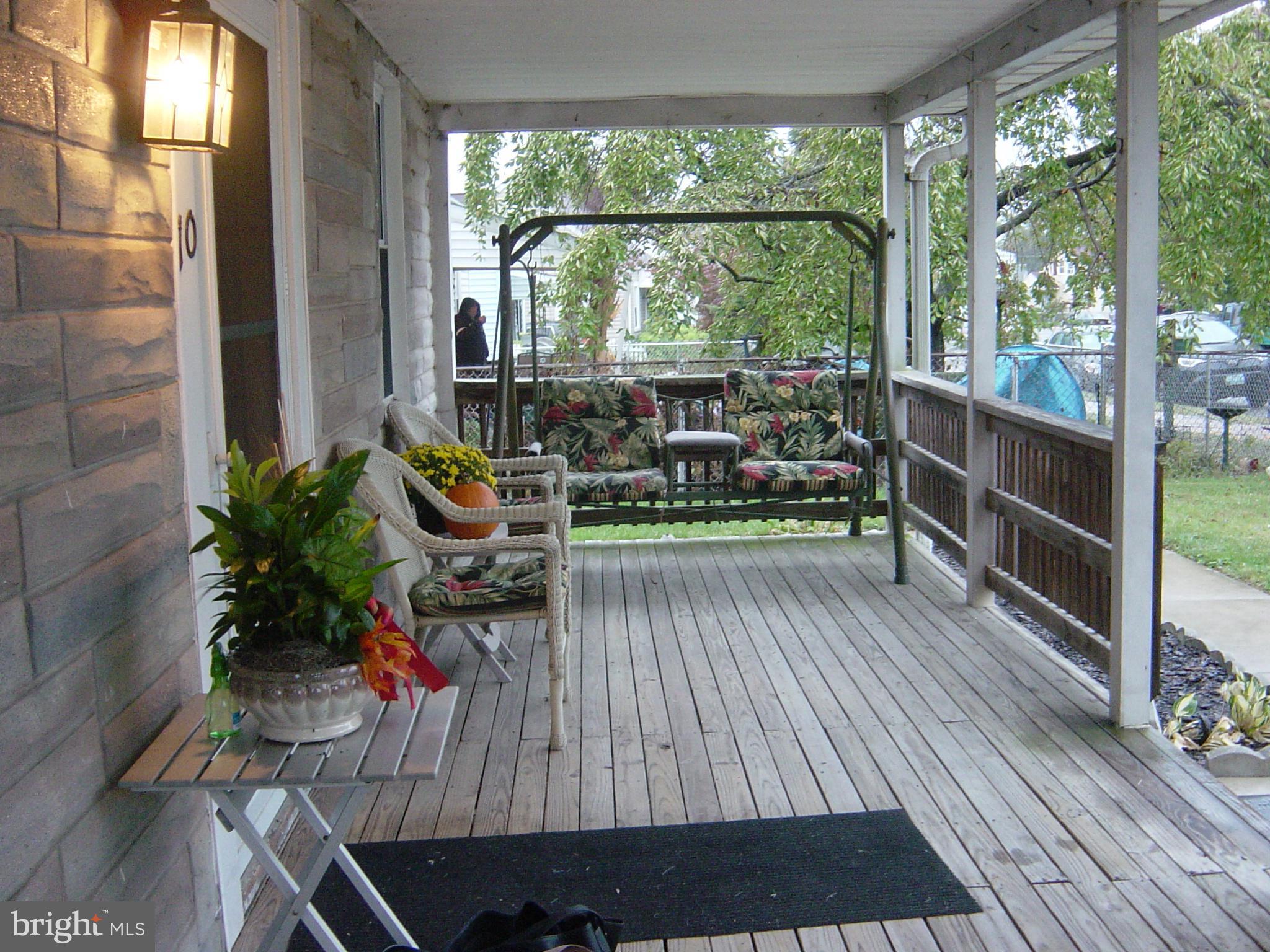 10 Ridgemoor Road Baltimore, MD 21221 - Photo 4 of 18 Relax on the covered front porch