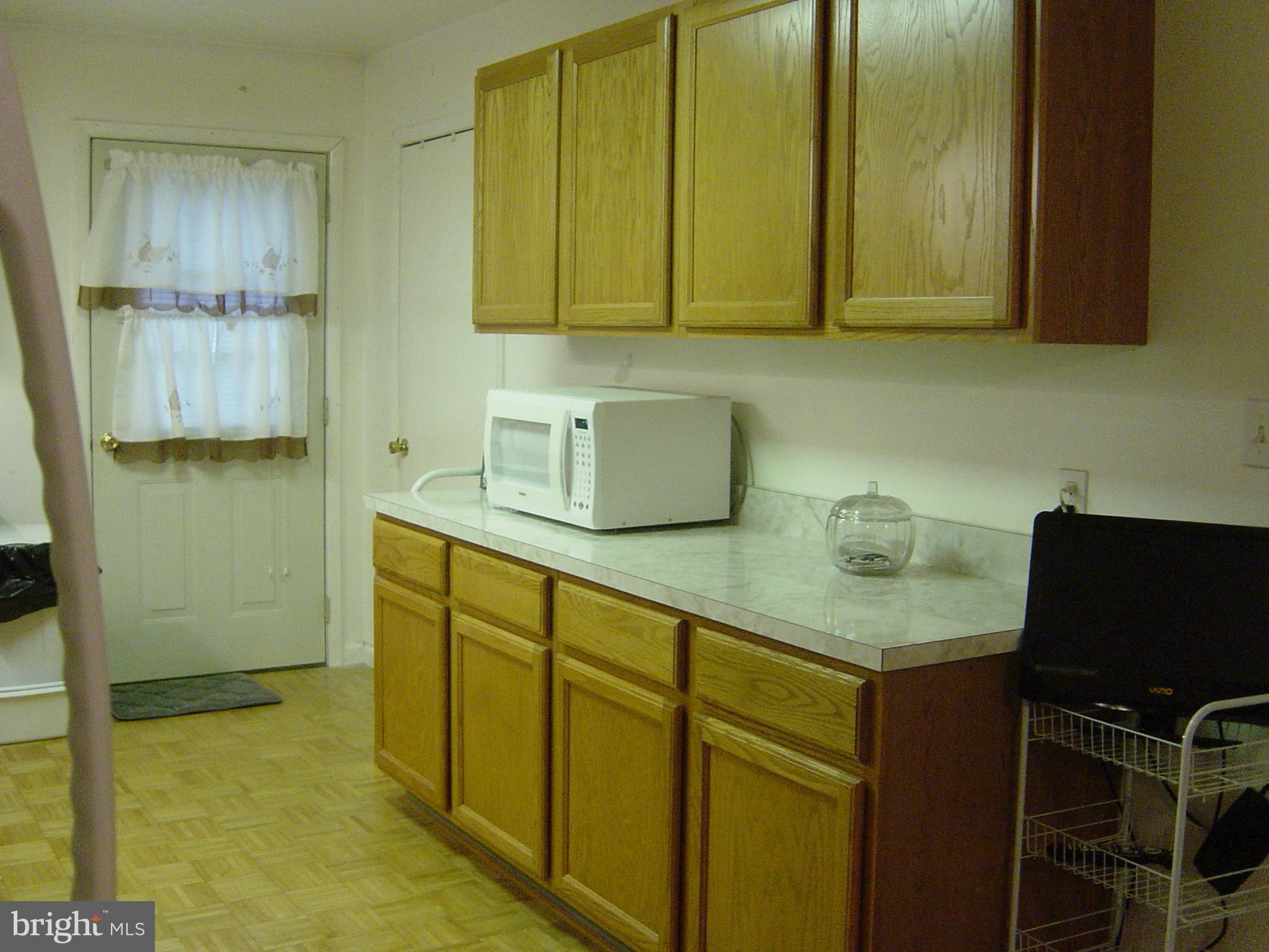 10 Ridgemoor Road Baltimore, MD 21221 - Photo 10 of 18