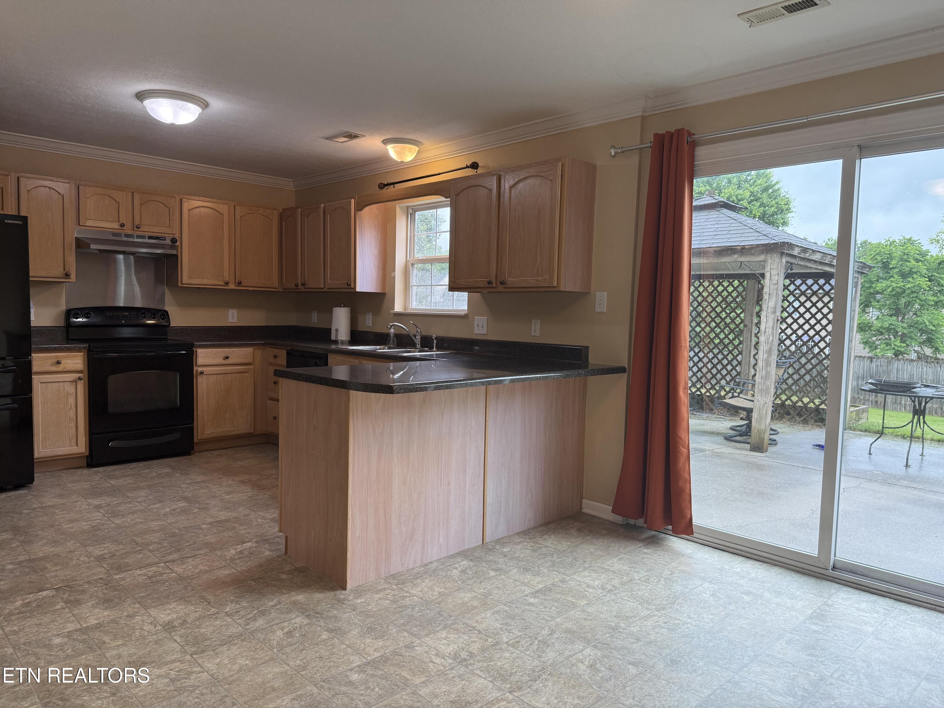 7847 Dawnview Road Powell, TN 37849 - Photo 6 of 38 Kitchen 3