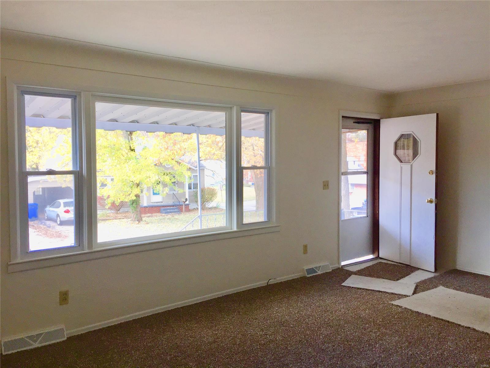 1315 Rixon Street Alton, IL 62002 - Photo 8 of 28 Gallery Image 8