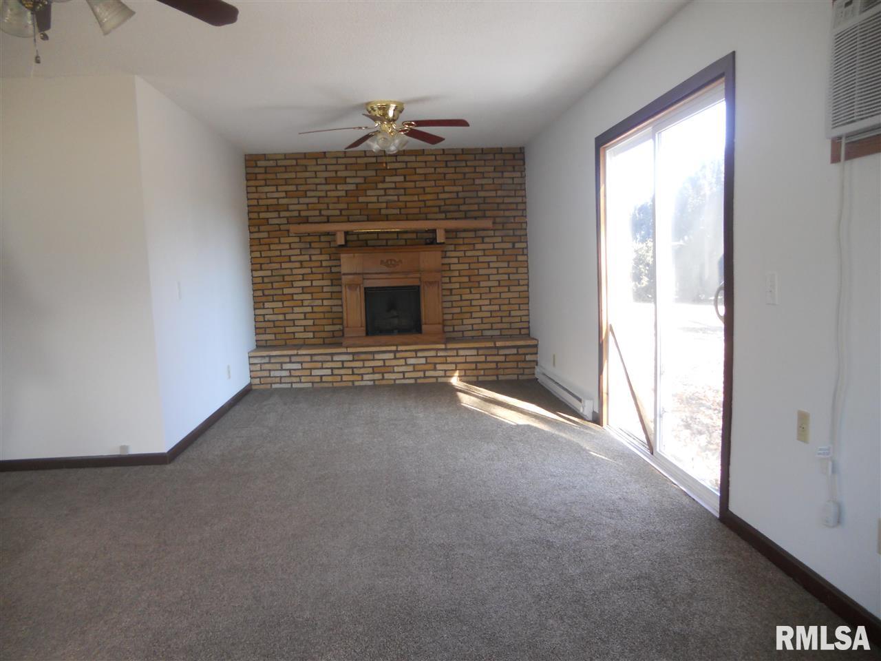 205 East Grande Avenue Rio, IL 61472 - Photo 7 of 17 Gallery Image 7