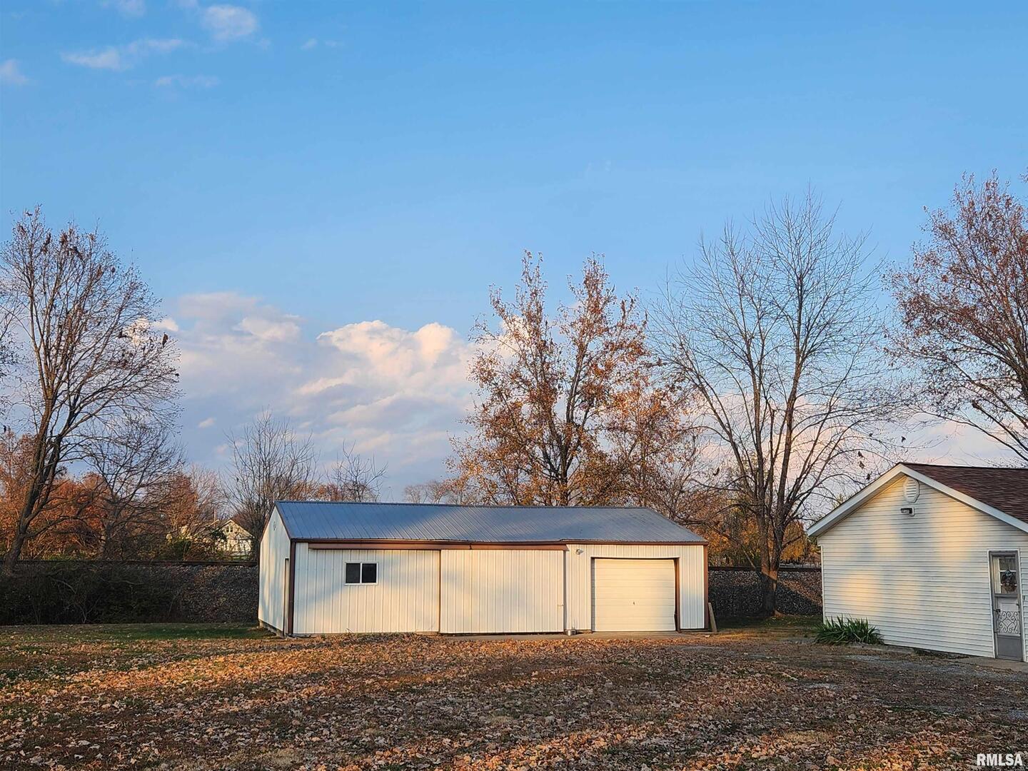 81 Cripple Creek Road Pinckneyville, IL 62274 - Photo 8 of 12