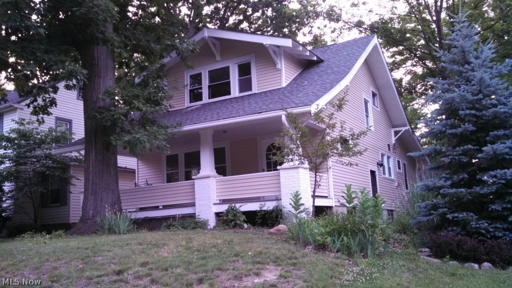 4505 Ardendale Road Cleveland, OH 44121 - Photo 1 of 18 NEW roof and vinyl siding !!!