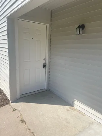 $1,595 | 1005 Southampton Drive, Angleton, TX 77515