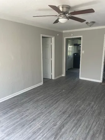 $1,595 | 1005 Southampton Drive, Angleton, TX 77515