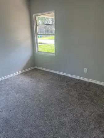 $1,595 | 1005 Southampton Drive, Angleton, TX 77515