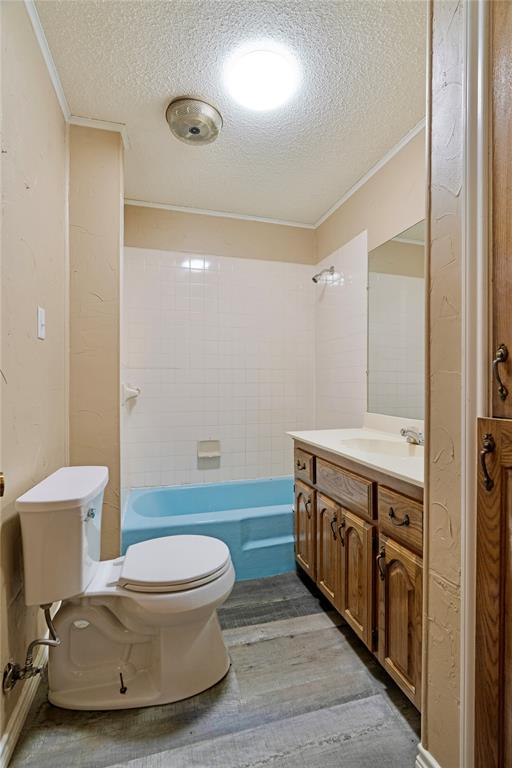 64 Farm Road 2121 Paris, TX 75462 - Photo 16 of 34 Full bathroom