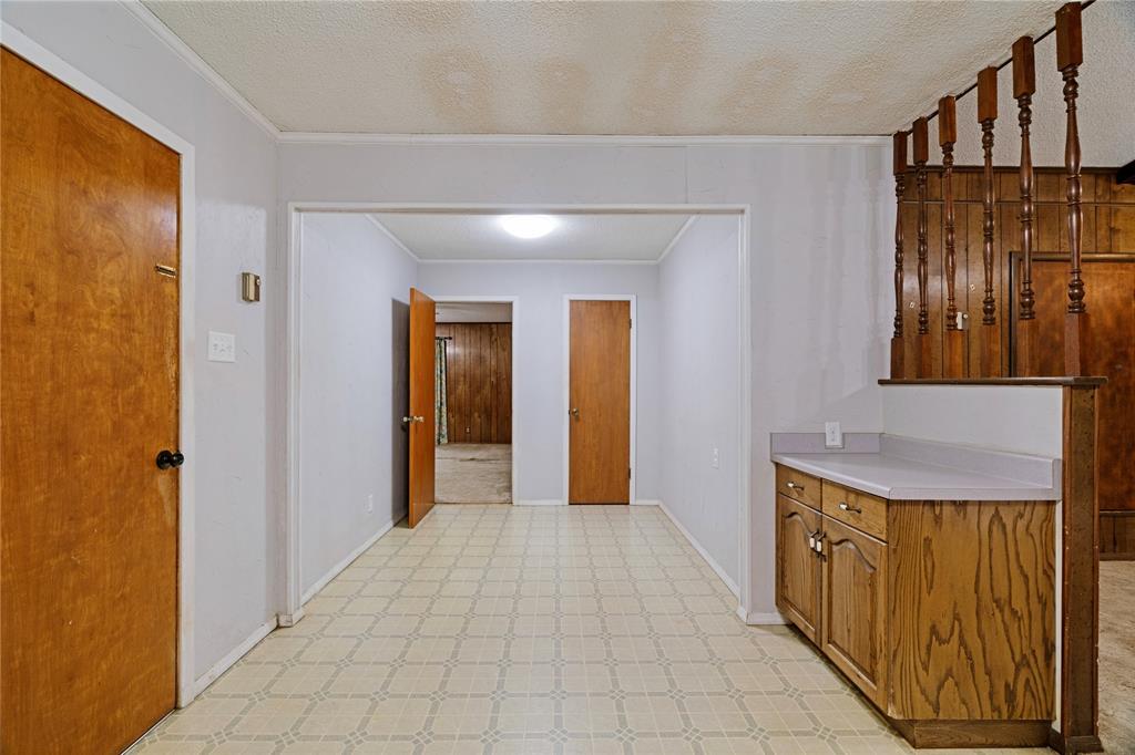64 Farm Road 2121 Paris, TX 75462 - Photo 3 of 34 Kitchen Eat-In Area, Pantry
