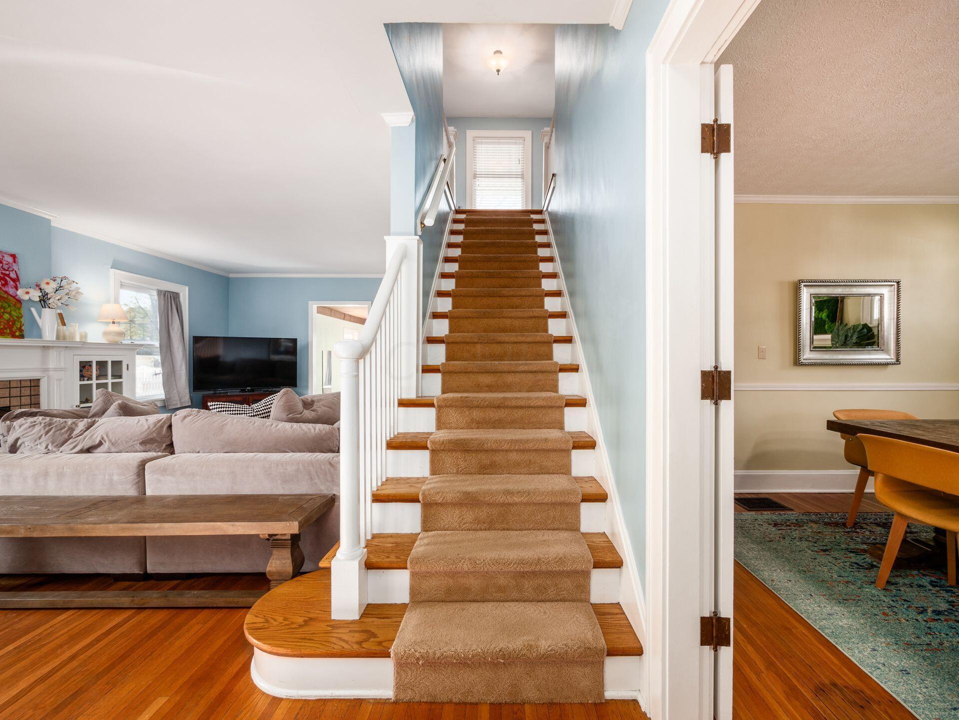 765 Vernon Road Bexley, OH 43209 - Photo 6 of 61 Entry/Foyer