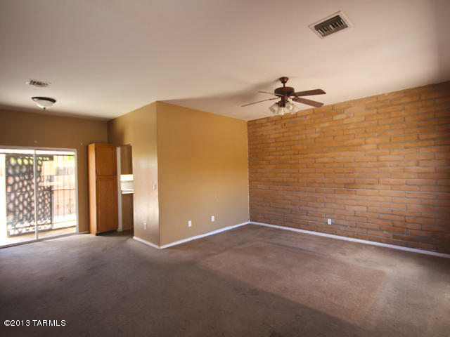 3532 South Mission Road, Unit 3 Tucson, AZ 85713 - Photo 8 of 32