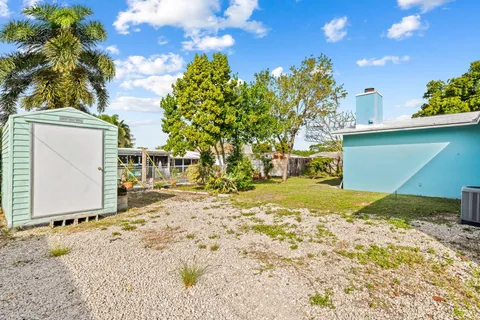 $574,000 | 27 Northeast 16th Avenue, Pompano Beach, FL 33060