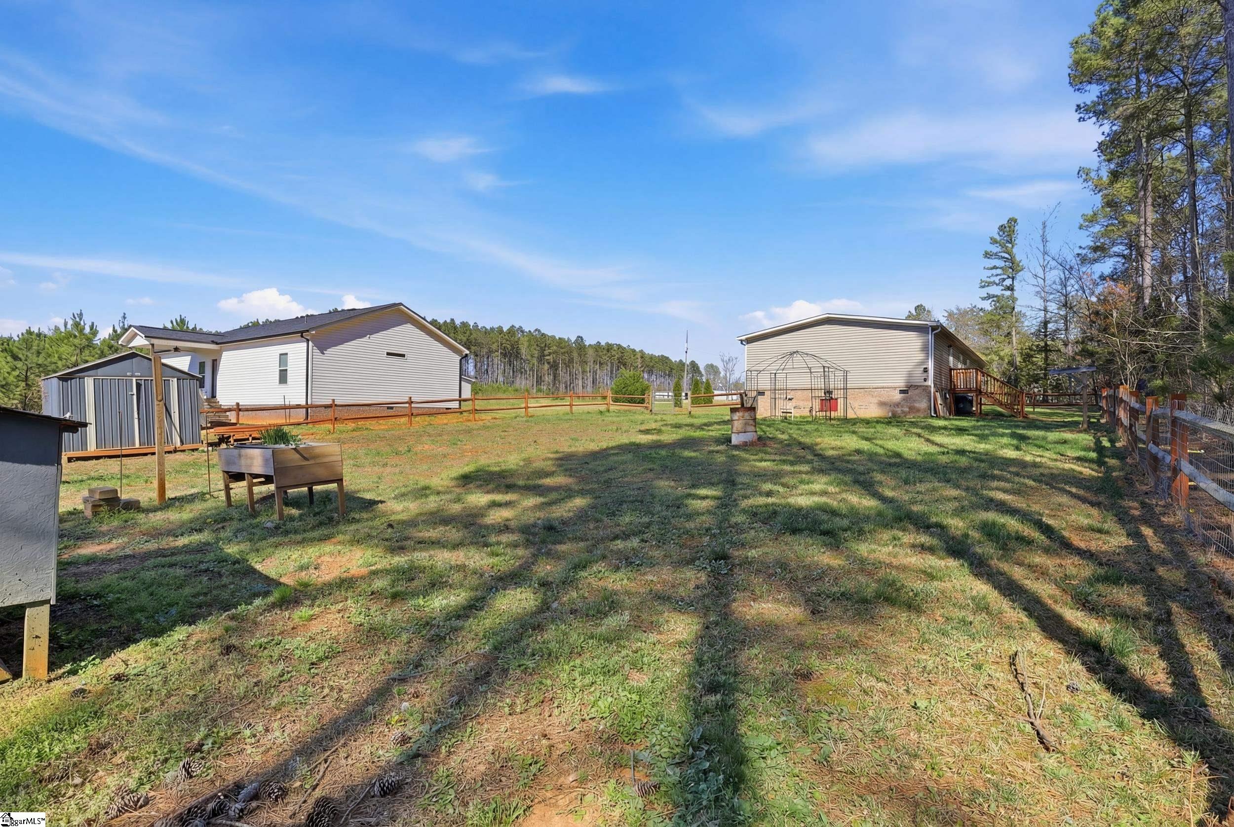 1429 State Rd S-42-423 Enoree, SC 29335 - Photo 29 of 32