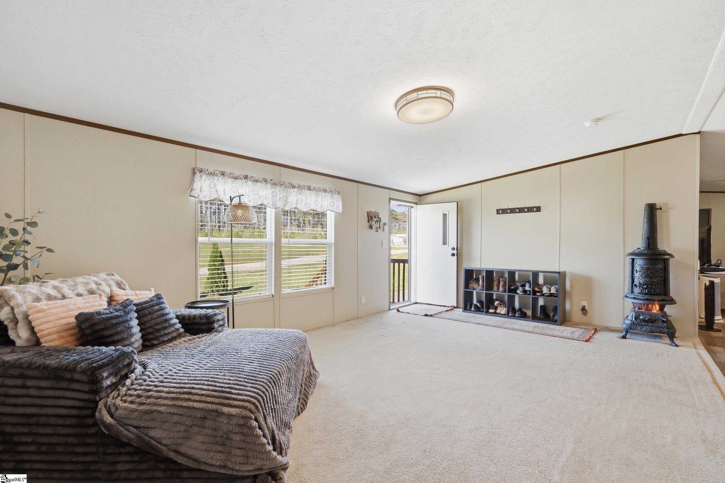 1429 State Rd S-42-423 Enoree, SC 29335 - Photo 9 of 32