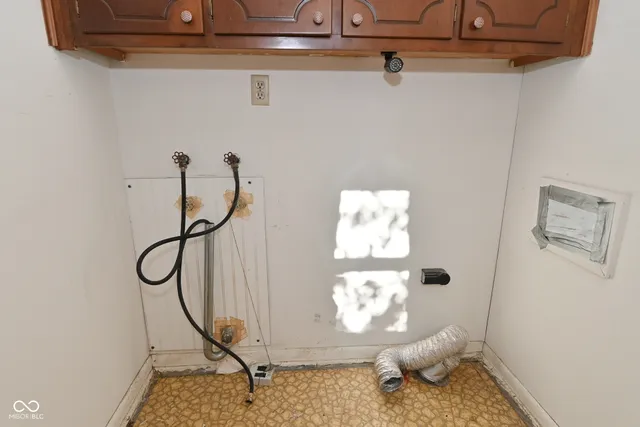 $229,900 | 8847 West Ash Road, Indianapolis, IN 46234