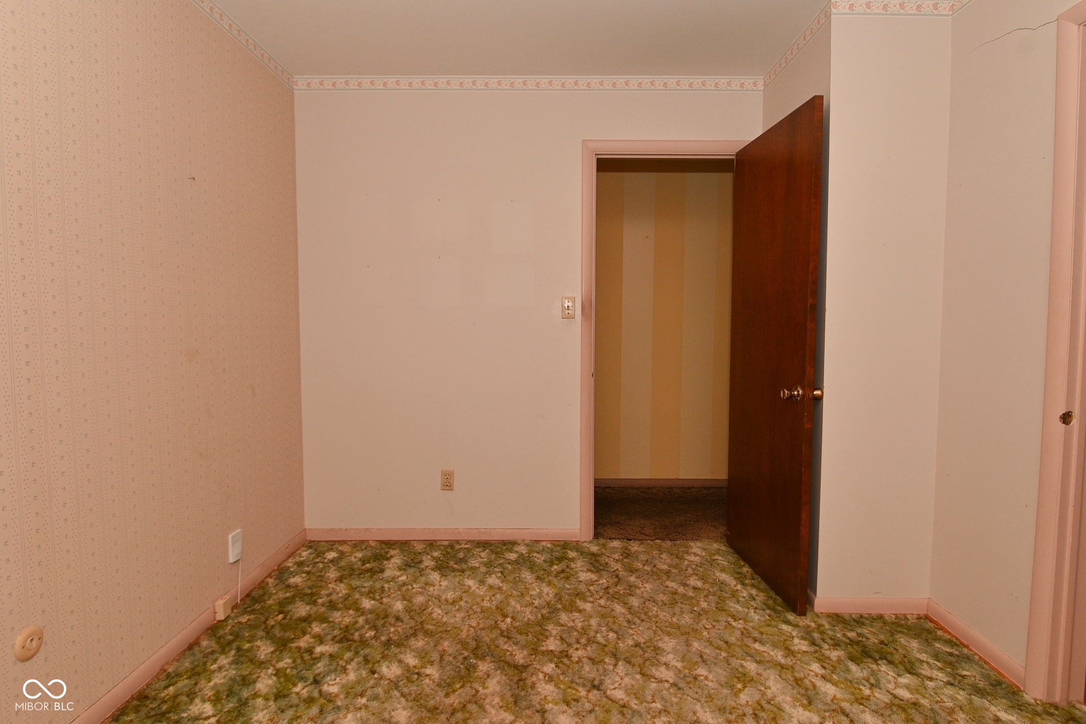 8847 West Ash Road Indianapolis, IN 46234 - Photo 28 of 44