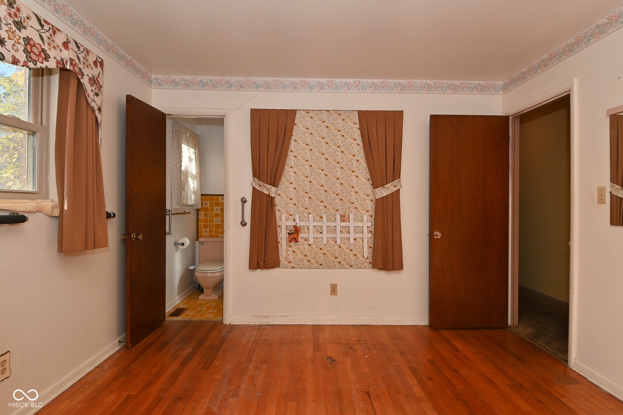 8847 West Ash Road Indianapolis, IN 46234 - Photo 37 of 44