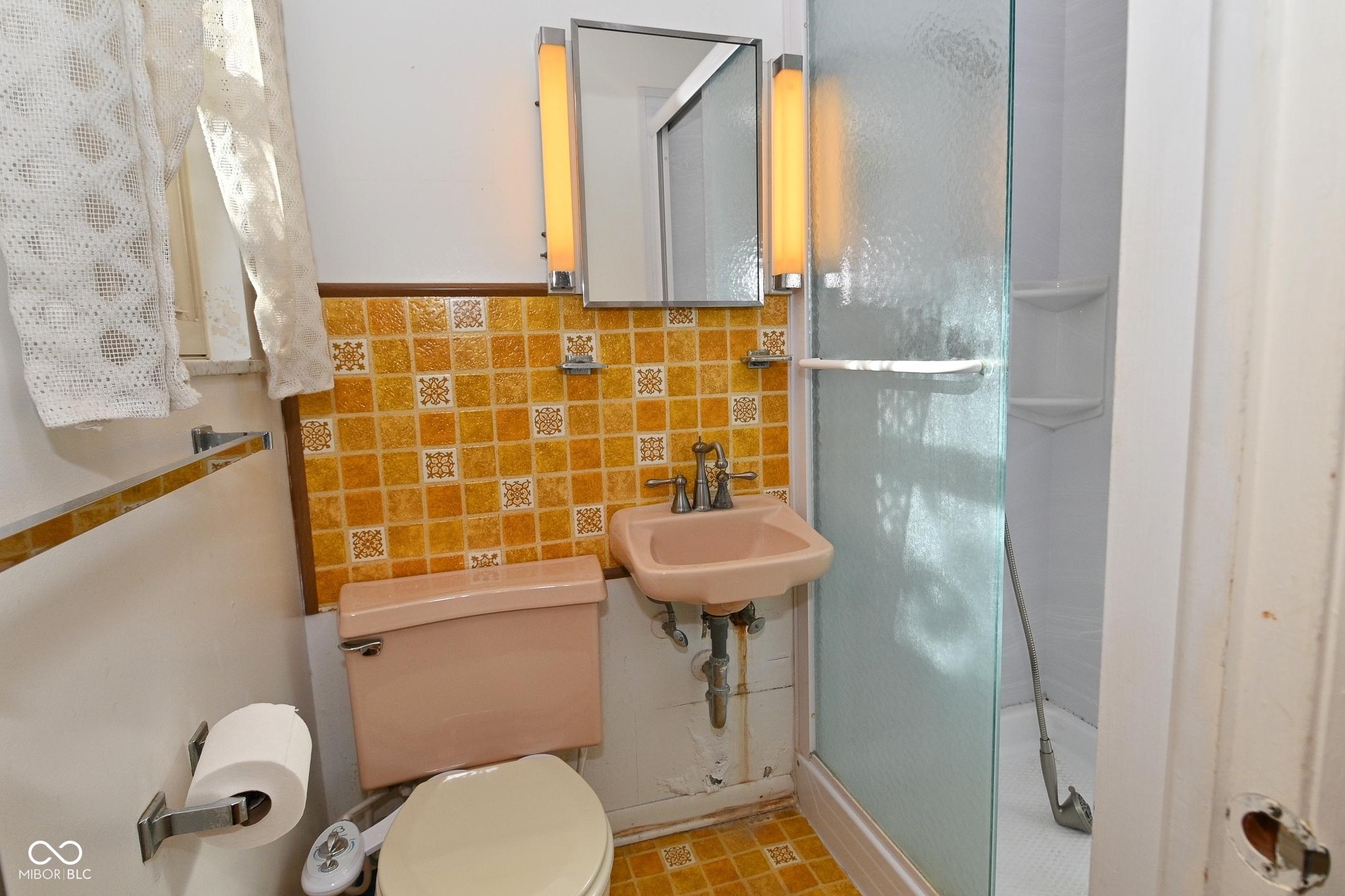 8847 West Ash Road Indianapolis, IN 46234 - Photo 38 of 44