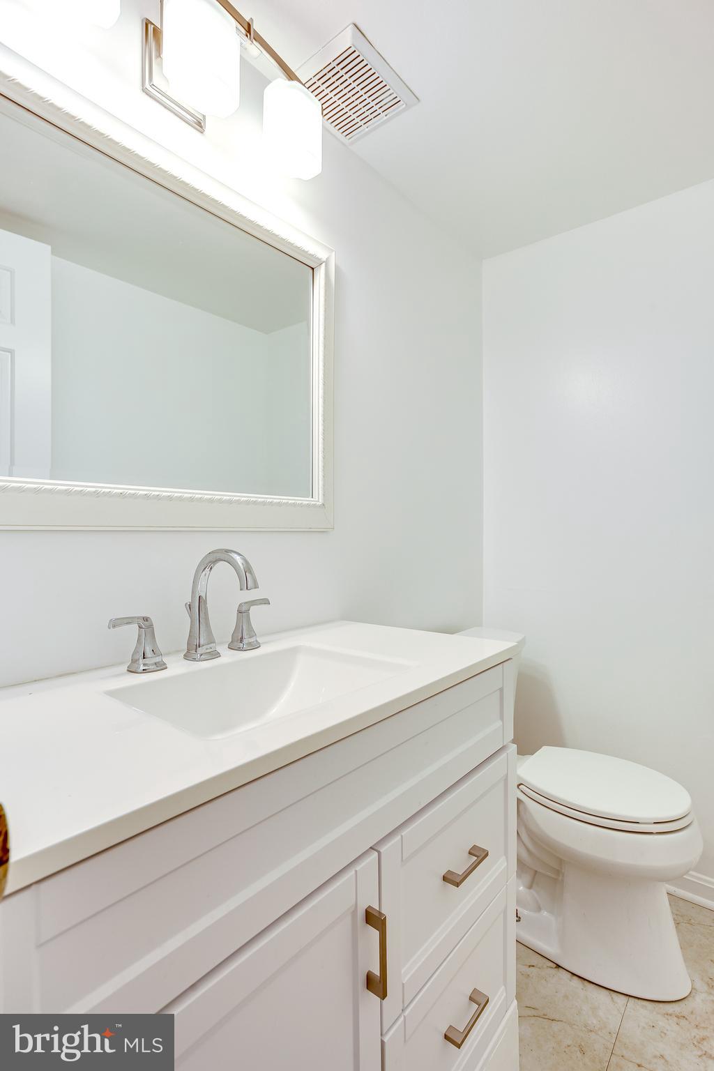 2409 Falling Creek Road Silver Spring, MD 20904 - Photo 8 of 32 Half Bathroom