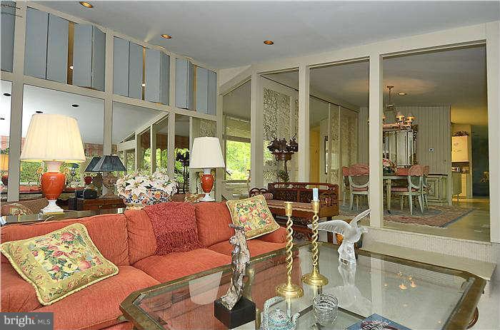 7201 Nevis Road Bethesda, MD 20817 - Photo 5 of 30 Living Room