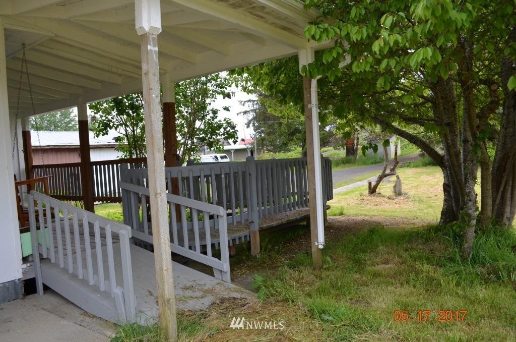 101 South Welcome Slough Road Cathlamet, WA 98612 - Photo 2 of 23 Gallery Image 2