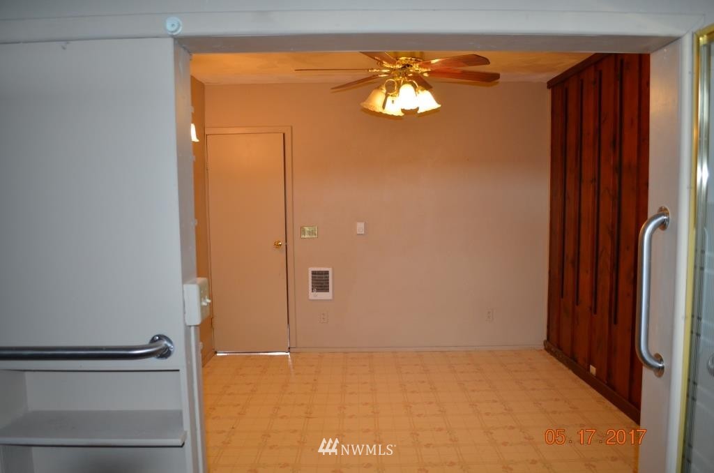101 South Welcome Slough Road Cathlamet, WA 98612 - Photo 12 of 23 Gallery Image 12