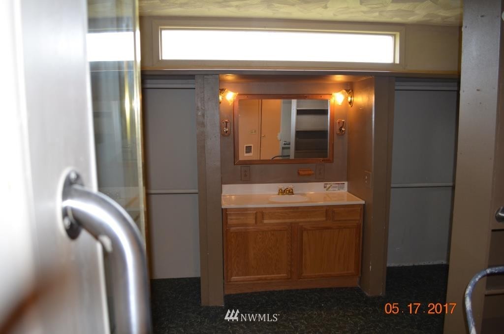 101 South Welcome Slough Road Cathlamet, WA 98612 - Photo 10 of 23 Gallery Image 10