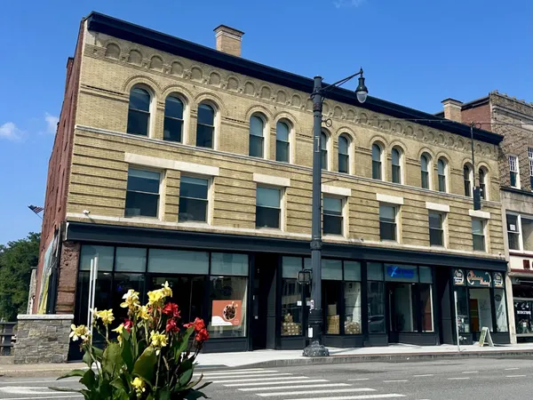 $1,700 | 11 Main Street, Unit 201, Torrington, CT 06790