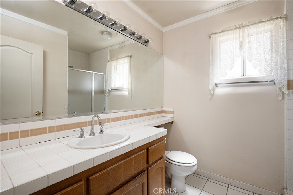 21420 South Perry Street Carson, CA 90745 - Photo 20 of 35
