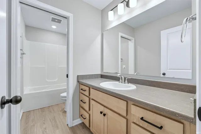 $338,900 | 542 Lago Court, Fort Wayne, IN 46818