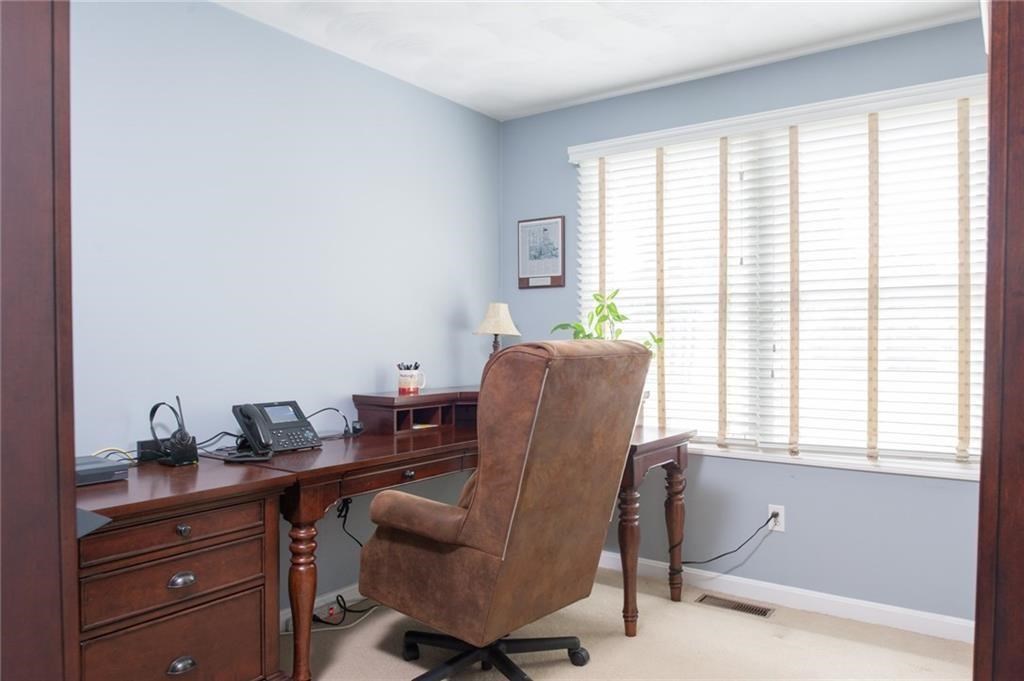 1600 Hope Road Cranston, RI 02831 - Photo 16 of 29