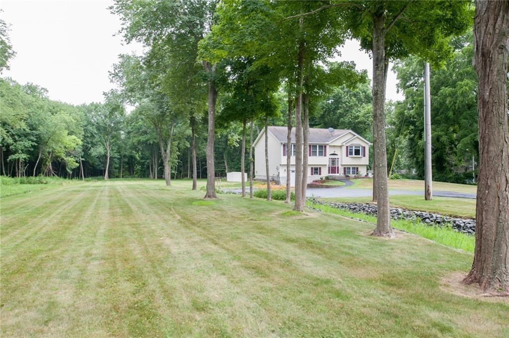 1600 Hope Road Cranston, RI 02831 - Photo 2 of 29