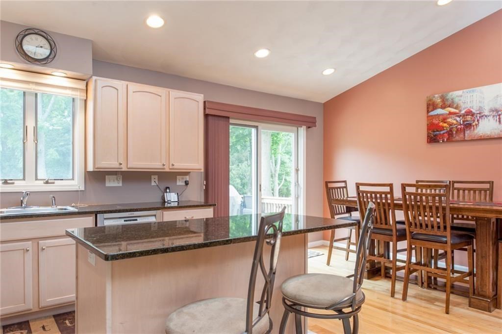1600 Hope Road Cranston, RI 02831 - Photo 7 of 29